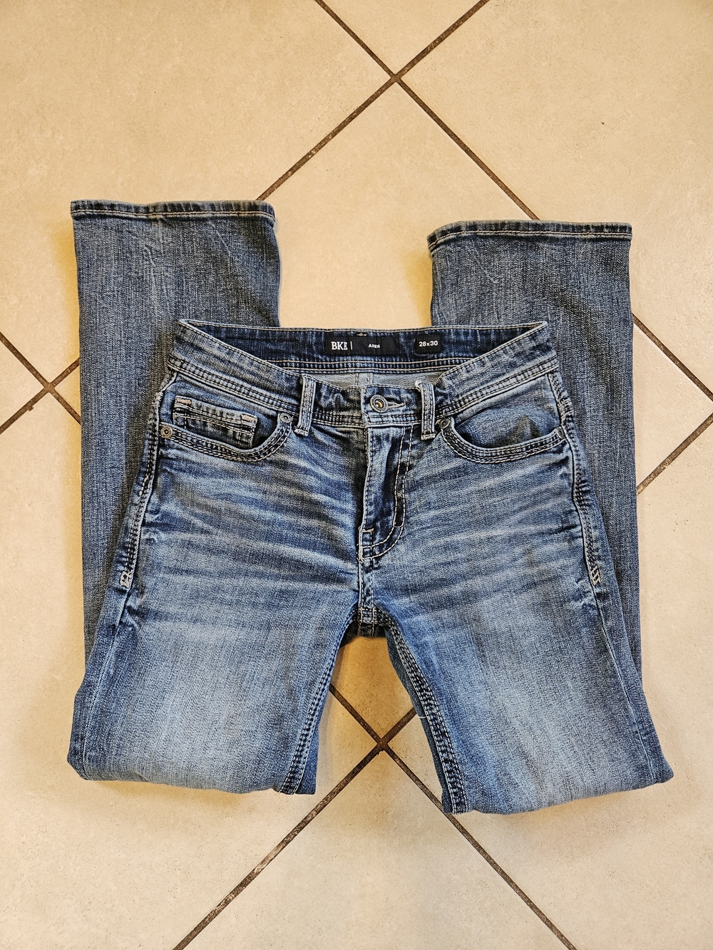 BKE Men's Aiden Straight Jeans in Faded Blue Wash 28x30